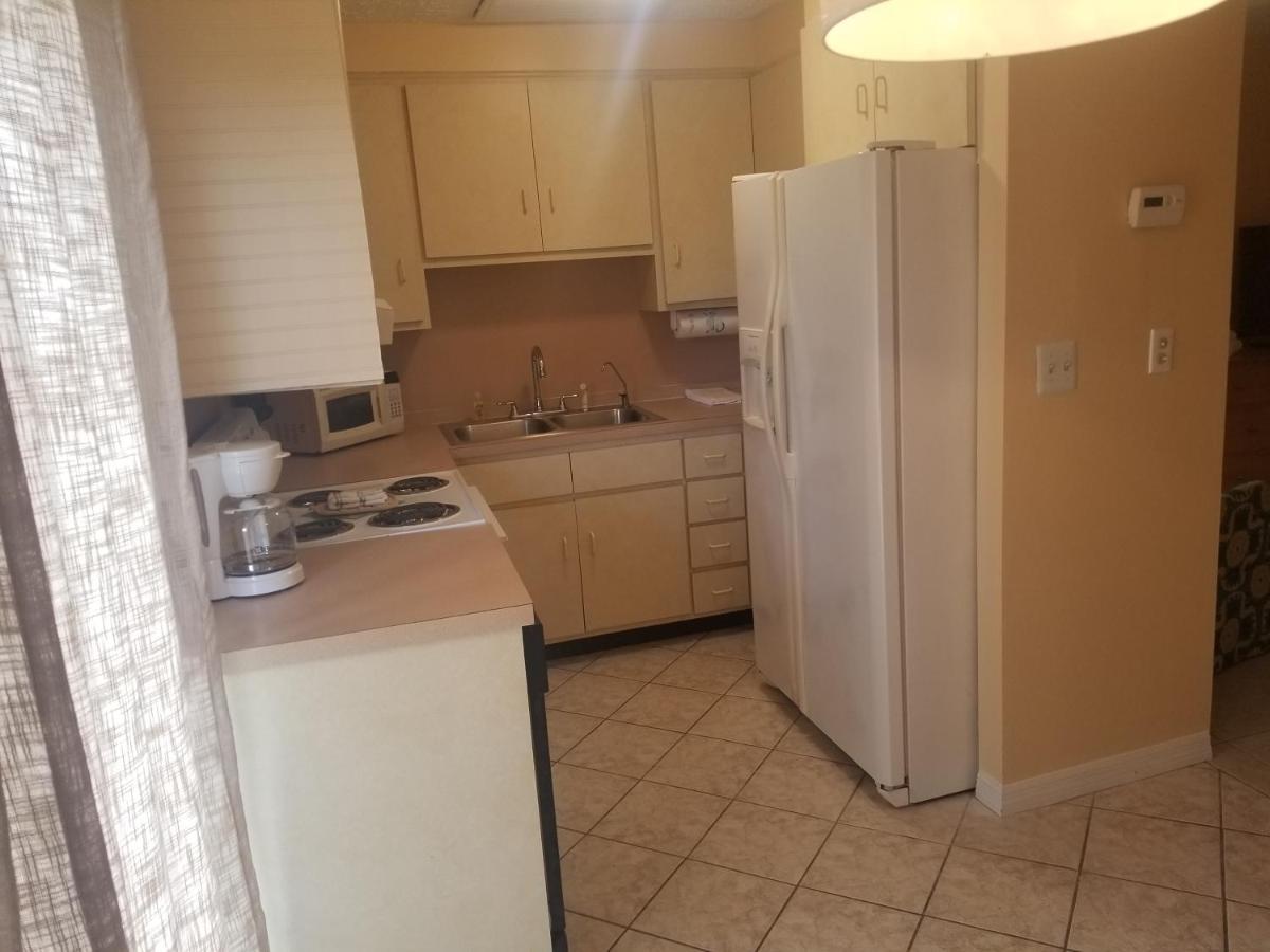 Pennwood Motor Lodge セバスチャン エクステリア 写真