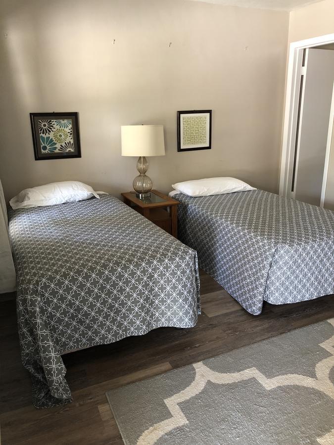 Pennwood Motor Lodge セバスチャン エクステリア 写真